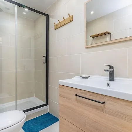 Duplex 4 Pers. Centre Avec Cour Privee Ensoleillee Apartment Marseille Exterior photo