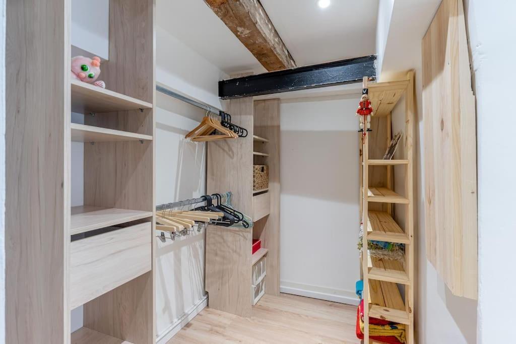 Duplex 4 Pers. Centre Avec Cour Privee Ensoleillee * Marseille