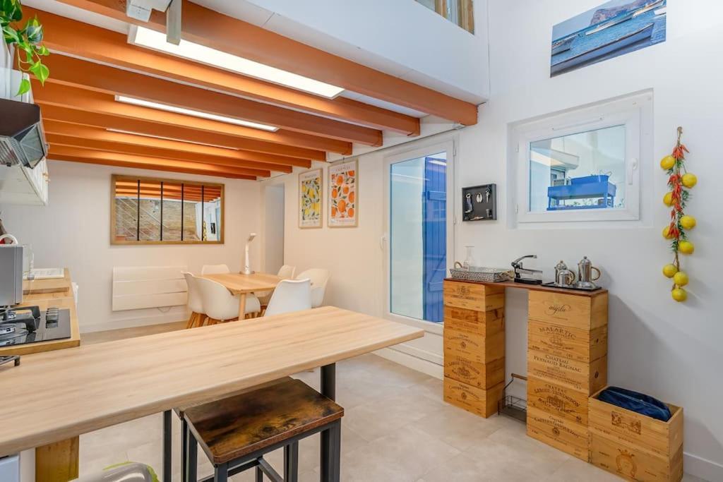 Apartment Duplex 4 Pers. Centre Avec Cour Privee Ensoleillee Marseille